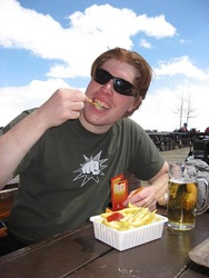 1353-20080426-frietbier.jpg